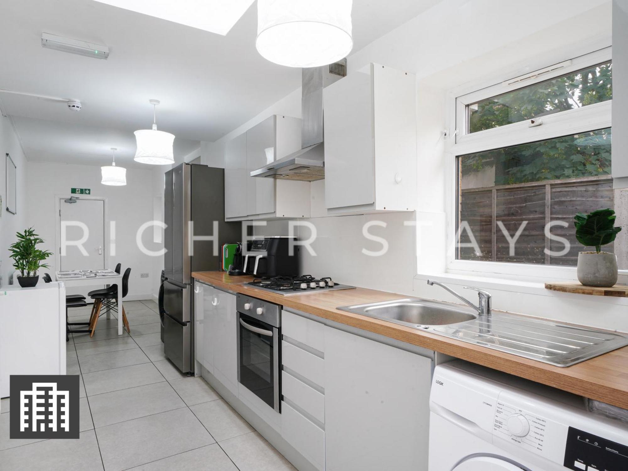 Large Home For Contractors & Families - Garden & Amenities Londra Esterno foto
